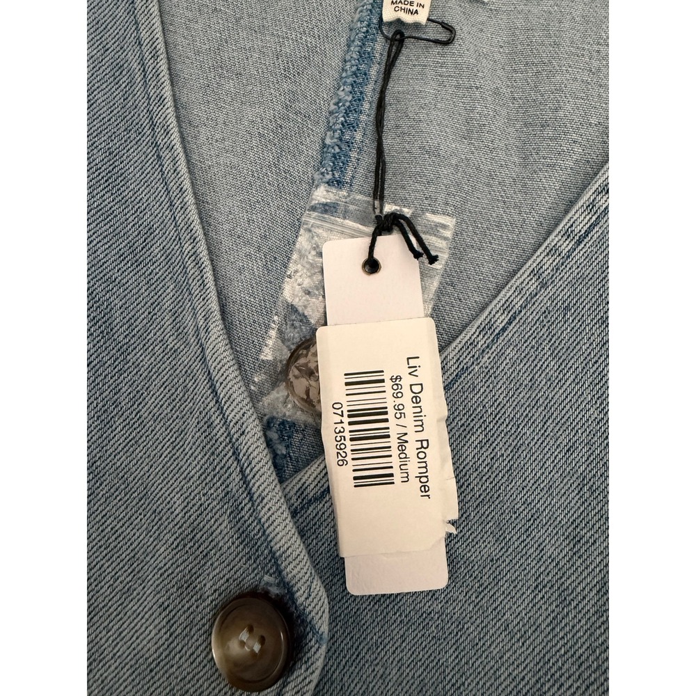 Day + Moon Liv Denim Romper Light Wash Button Front Sleeveless Medium NEW - Picture 5 of 7